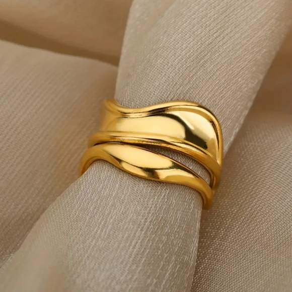 NEW!  Resizable RING - BTQ - Picture 5 of 6